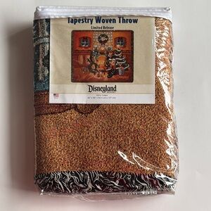 Disneyland Tapestry Woven Throw - Mickey Mouse and Pluto Christmas